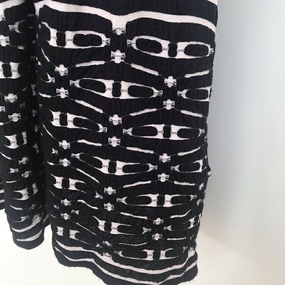 Max Studio black cream stretch dress size XS - Picture 4 of 8